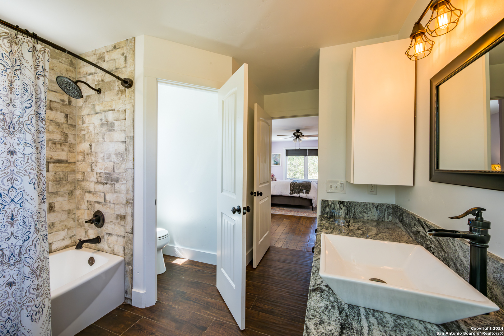 10 Das Landing Fredericksburg TX 78624