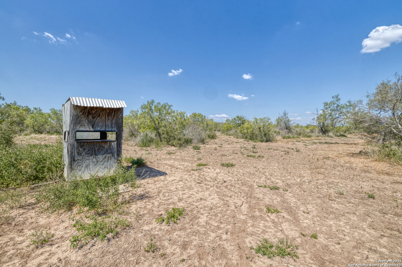 944 Fm 1049 Knippa TX 78870