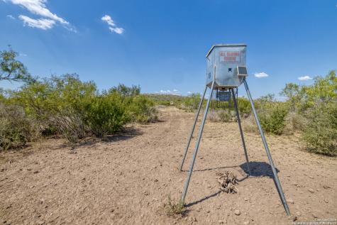 944 Fm 1049 Knippa TX 78870