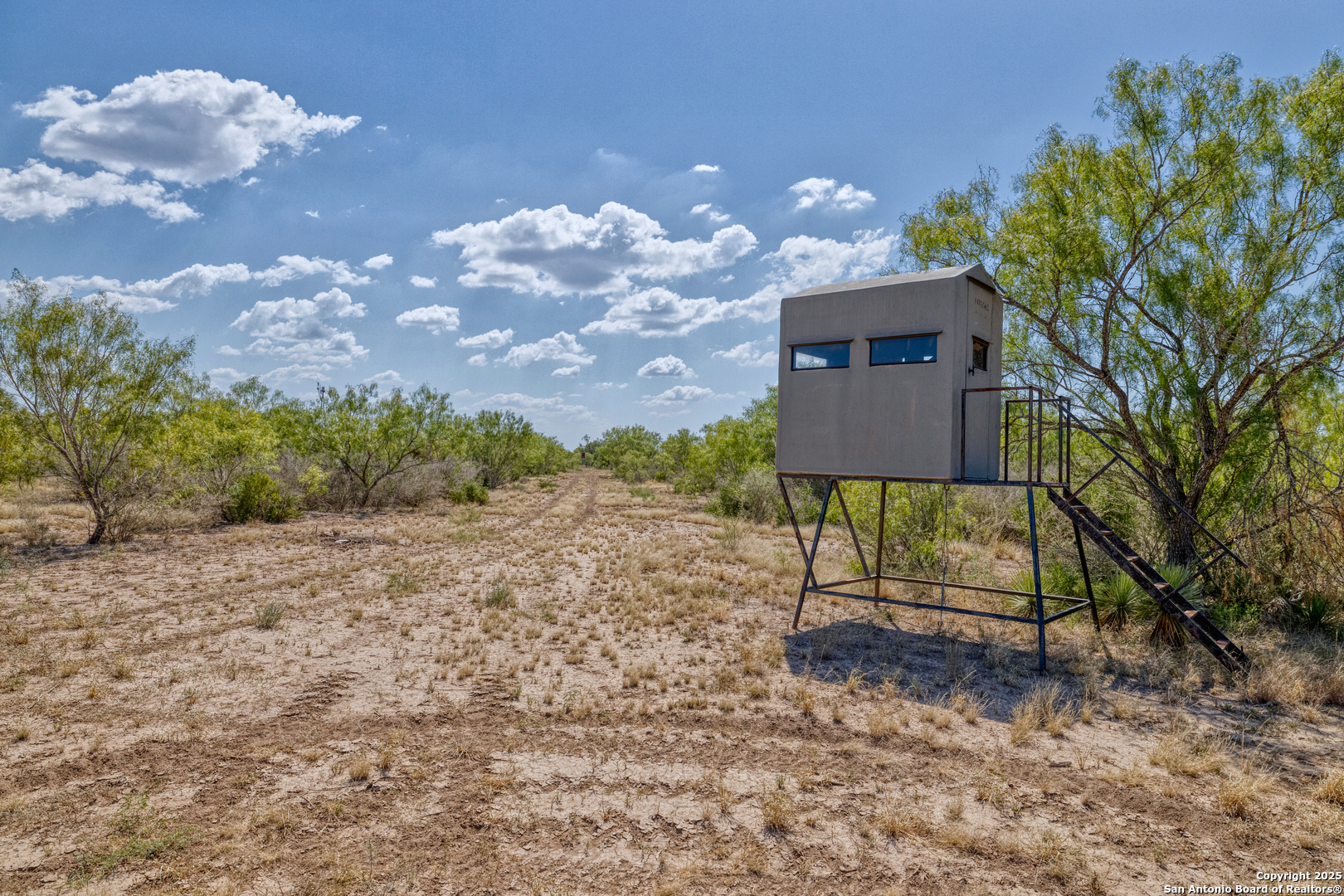 944 Fm 1049 Knippa TX 78870