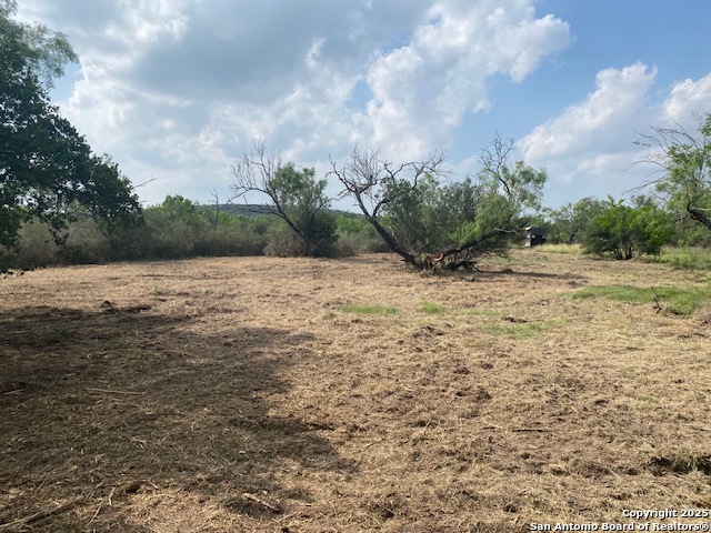 944 Fm 1049 Knippa TX 78870