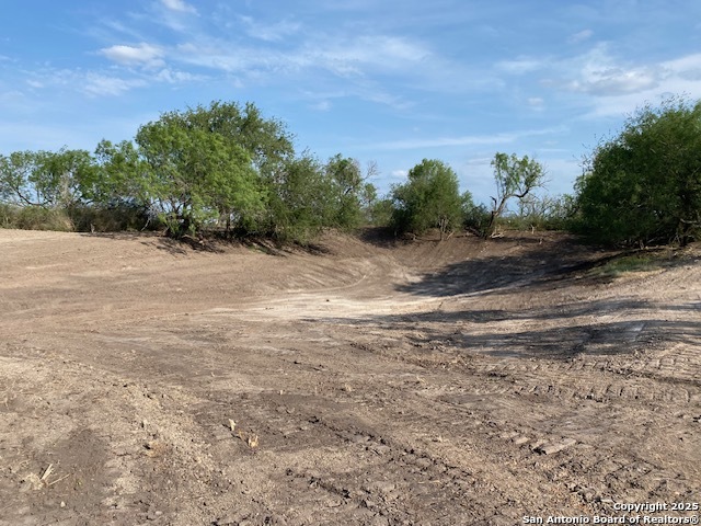 944 Fm 1049 Knippa TX 78870