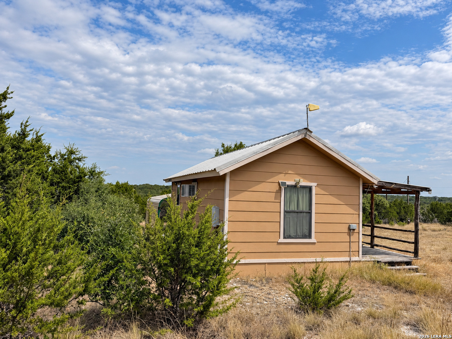 70 County Road 280 Rocksprings TX 78880