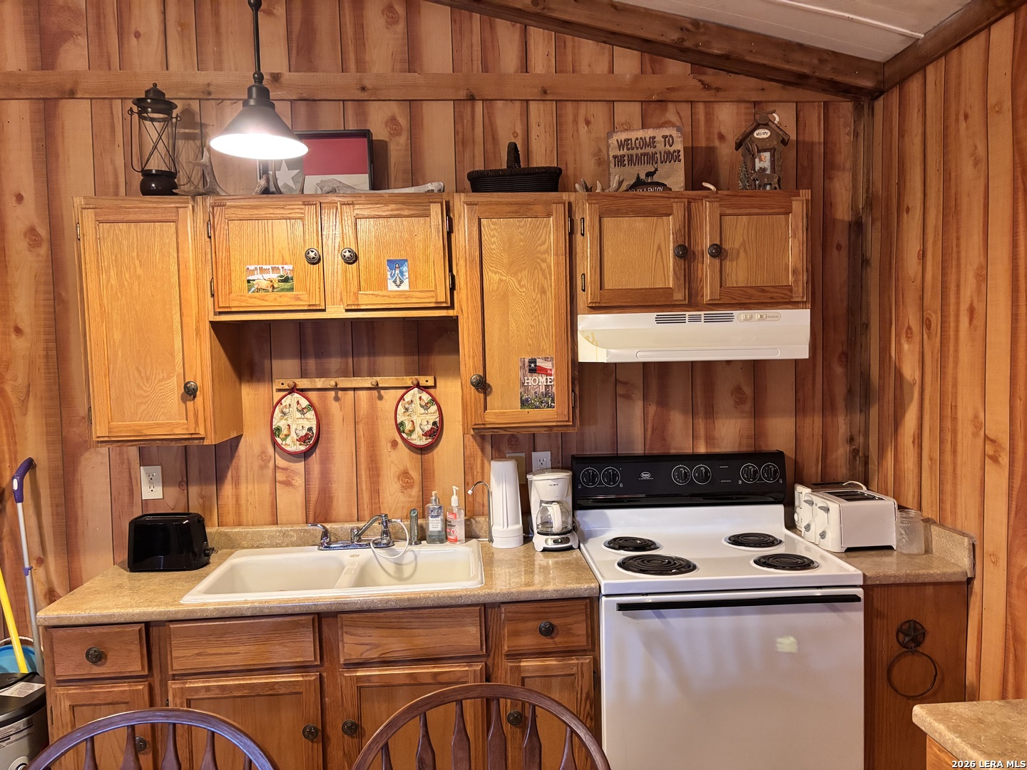 12654 Highway 339 Benavides TX 78349