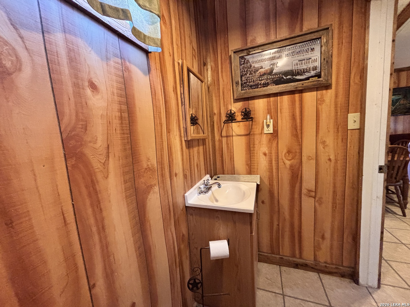 12654 Highway 339 Benavides TX 78349