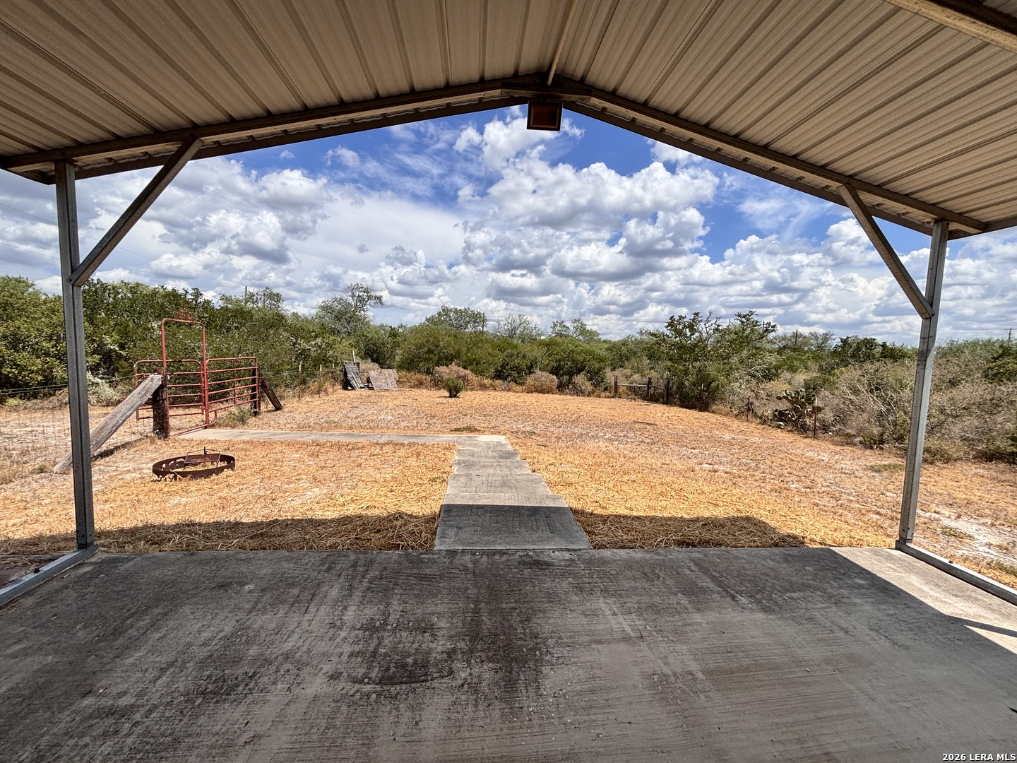 12654 Highway 339 Benavides TX 78349