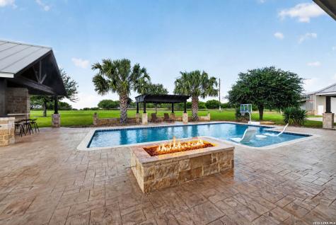 1980 County Road 361 La Vernia TX 78121
