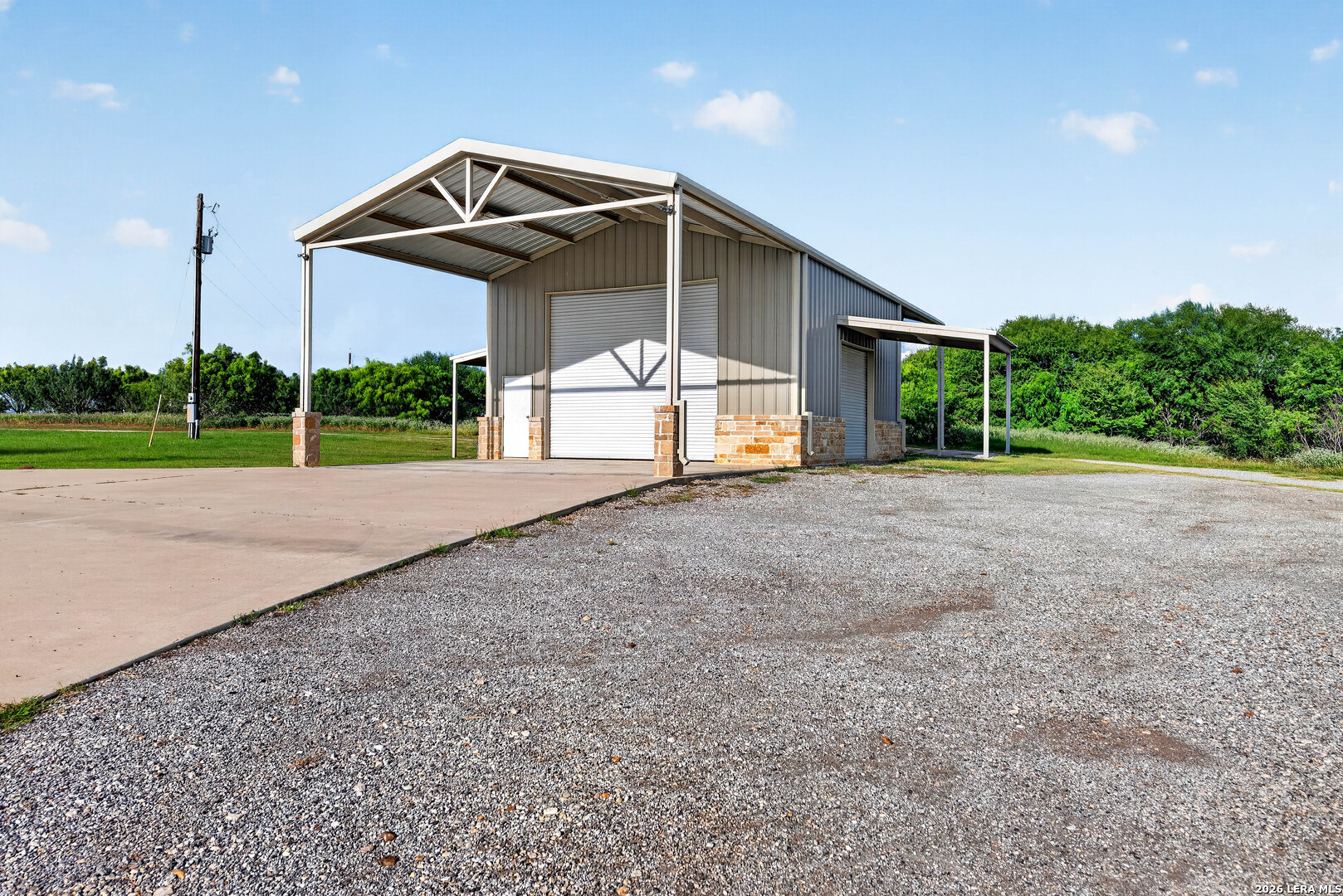 1980 County Road 361 La Vernia TX 78121