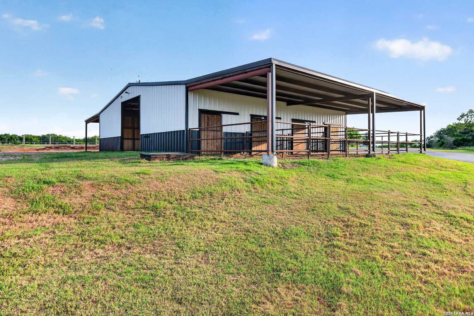 1980 County Road 361 La Vernia TX 78121