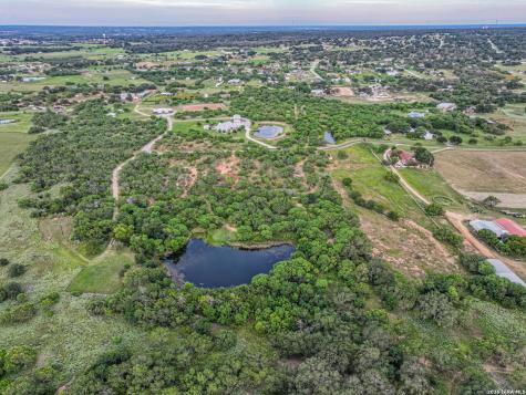 1980 County Road 361 La Vernia TX 78121