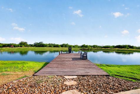 1980 County Road 361 La Vernia TX 78121