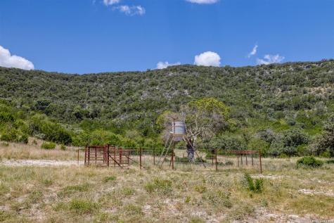 2242 Patterson Creek Leakey TX 78873