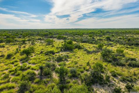 2750 Fm 624 Tilden TX 78072