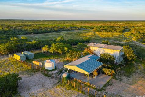 2750 Fm 624 Tilden TX 78072
