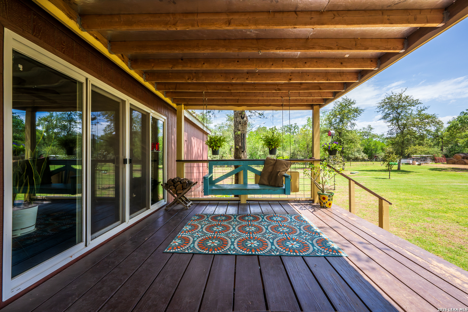 11259 N State Highway 80 Leesville TX 78122