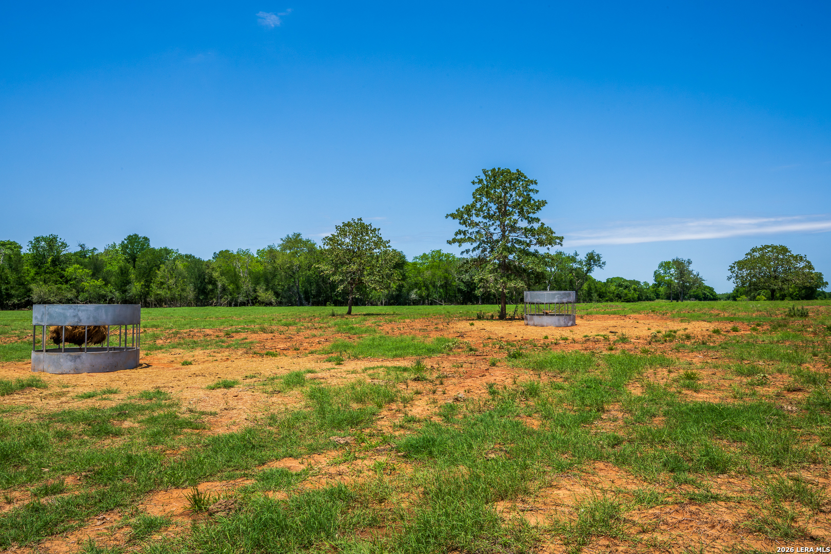 11259 N State Highway 80 Leesville TX 78122