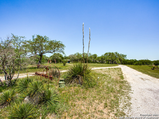 706 Paleface Ranch Road S Spicewood TX 78669