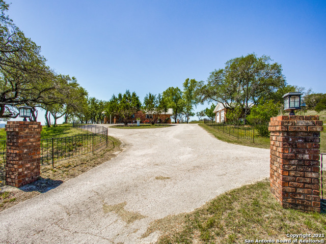 706 Paleface Ranch Road S Spicewood TX 78669