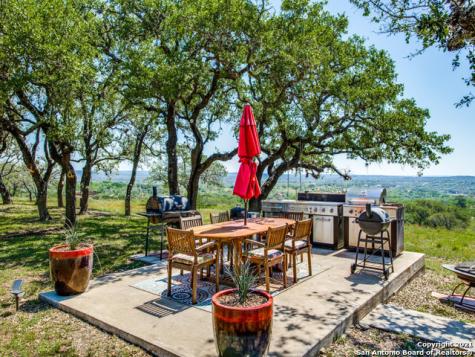 706 Paleface Ranch Road S Spicewood TX 78669