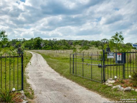 706 Paleface Ranch Road S Spicewood TX 78669