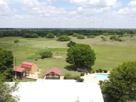 177 Schirmer Road Woodsboro TX 78393