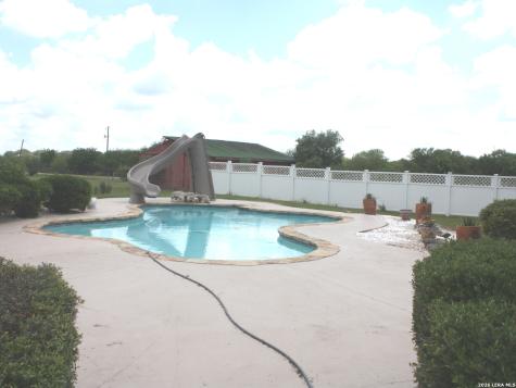 177 Schirmer Road Woodsboro TX 78393