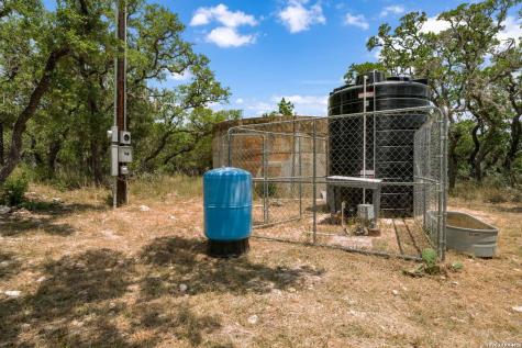 916 Private Road 2532 Mico TX 78056