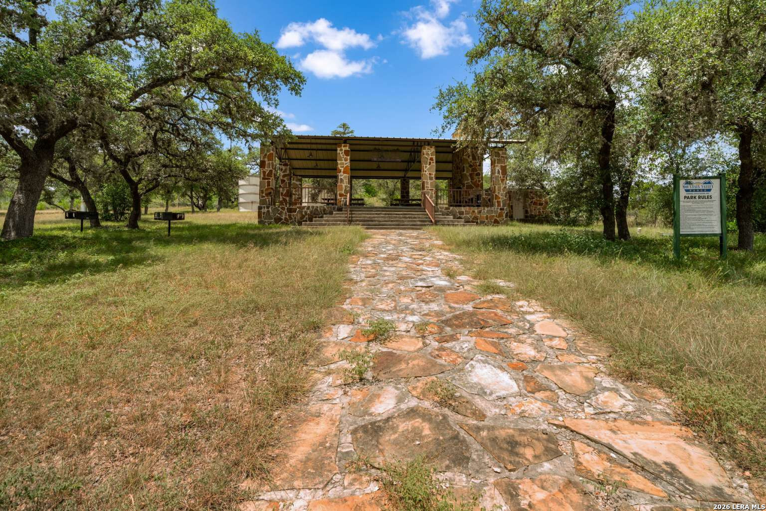 916 Private Road 2532 Mico TX 78056
