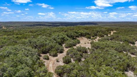 916 Private Road 2532 Mico TX 78056