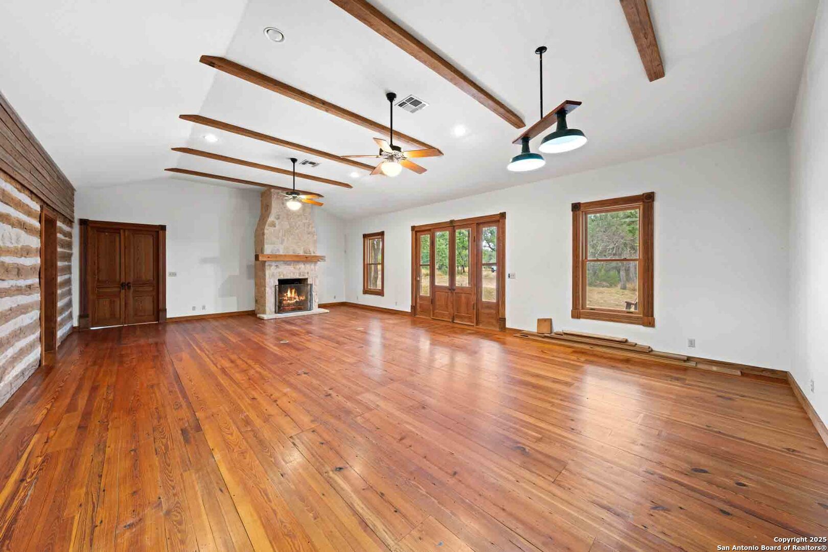 7625 N State Highway 16 Fredericksburg TX 78624