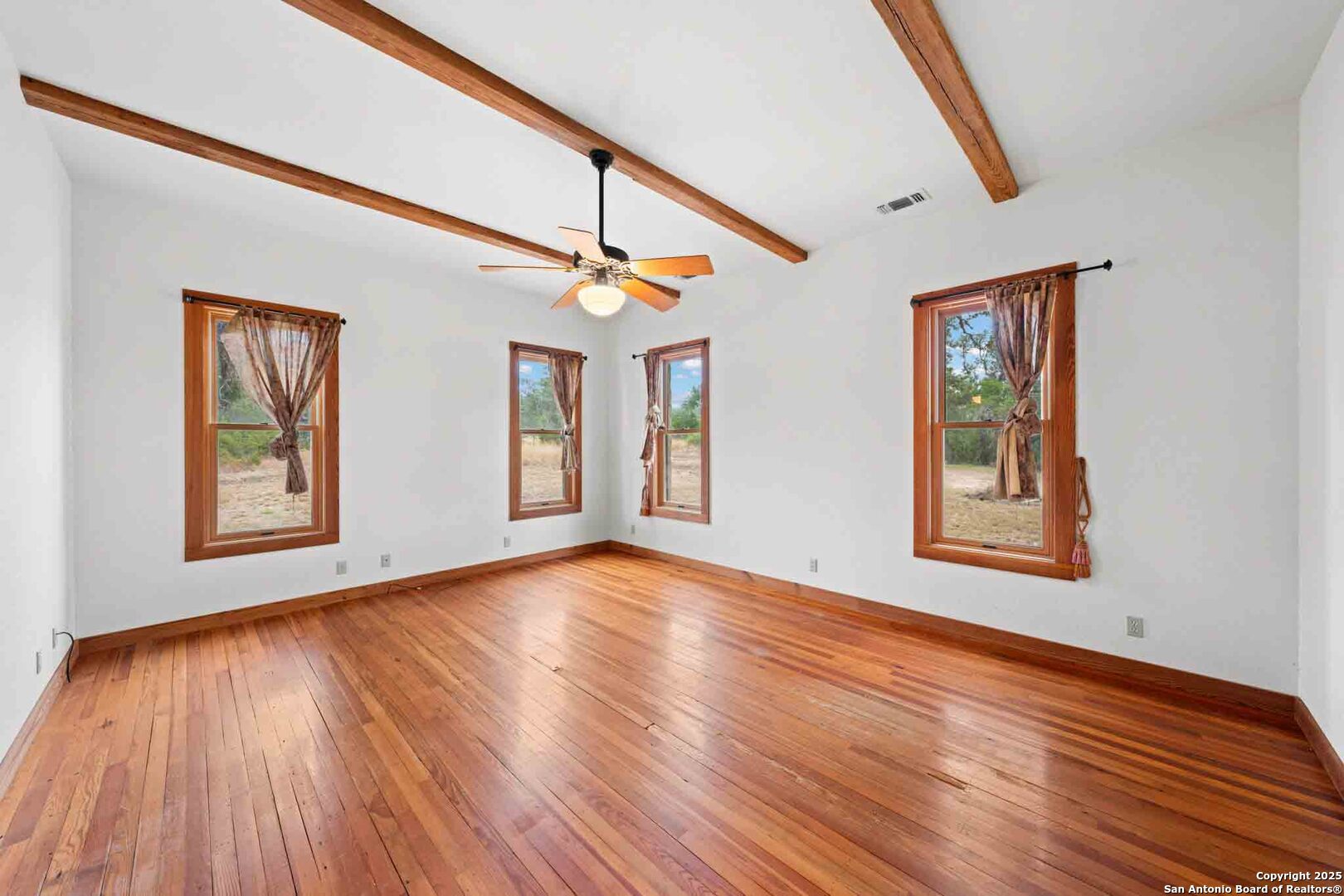 7625 N State Highway 16 Fredericksburg TX 78624