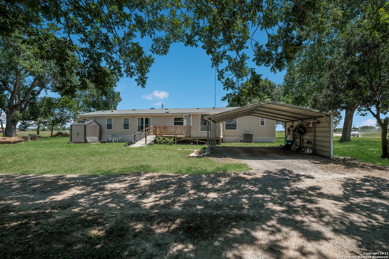 12585 Jarratt Road Atascosa TX 78002