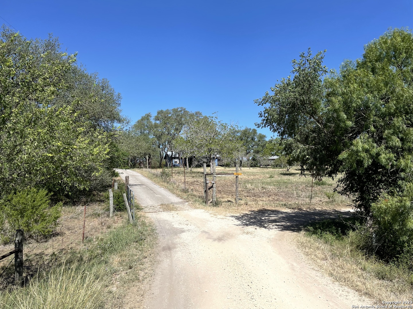 1398 Fm 1343 Castroville TX 78009