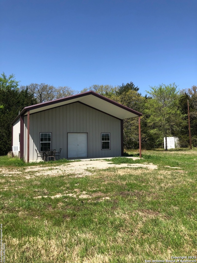 982 Rs County Road 4500 Point TX 75453