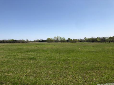 982 Rs County Road 4500 Point TX 75453