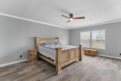 1169 Old Adams Lane Pleasanton TX 78064
