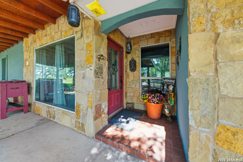 13587 Us Highway 87 S Adkins TX 78101