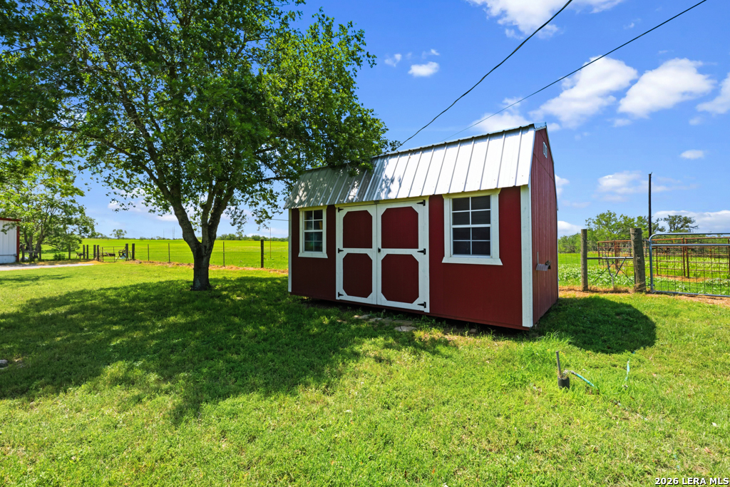13587 Us Highway 87 S Adkins TX 78101