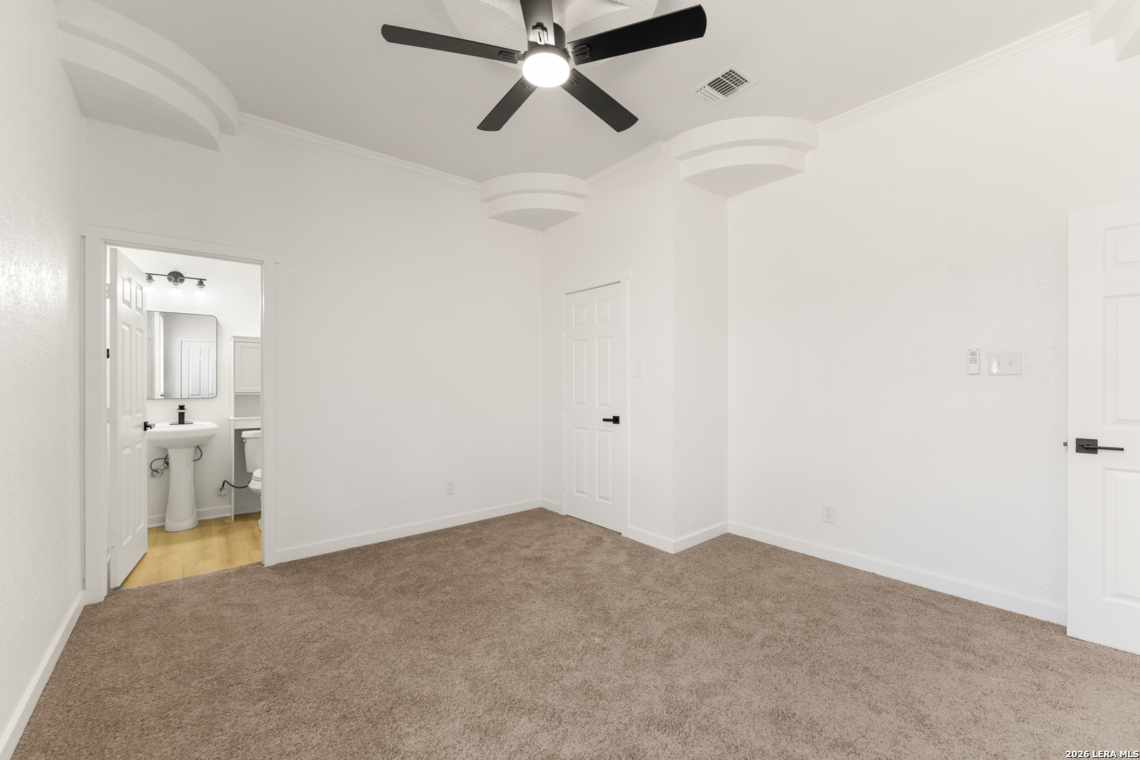 670 Quail Run Lytle TX 78052