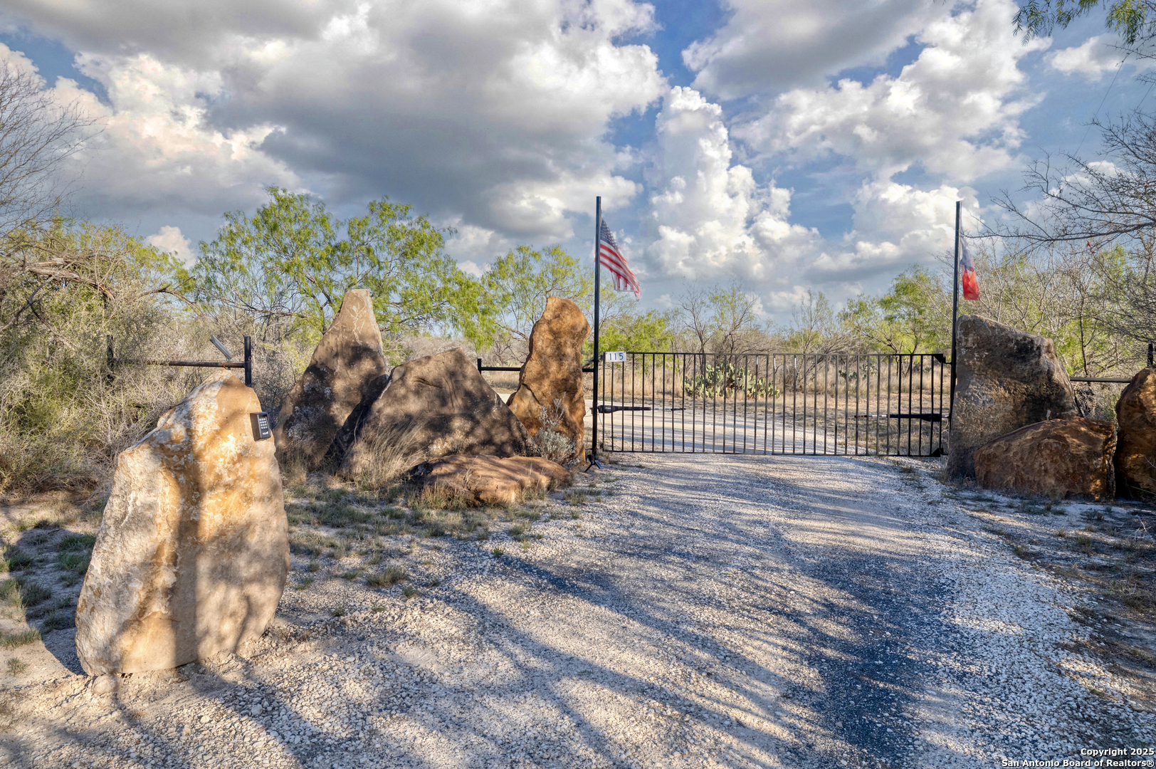 115 Private Road 4455 (A) Uvalde TX 78801