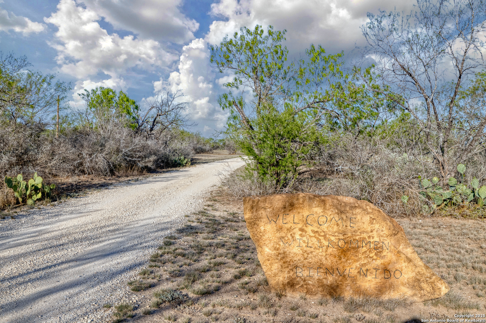 115 Private Road 4455 (A) Uvalde TX 78801