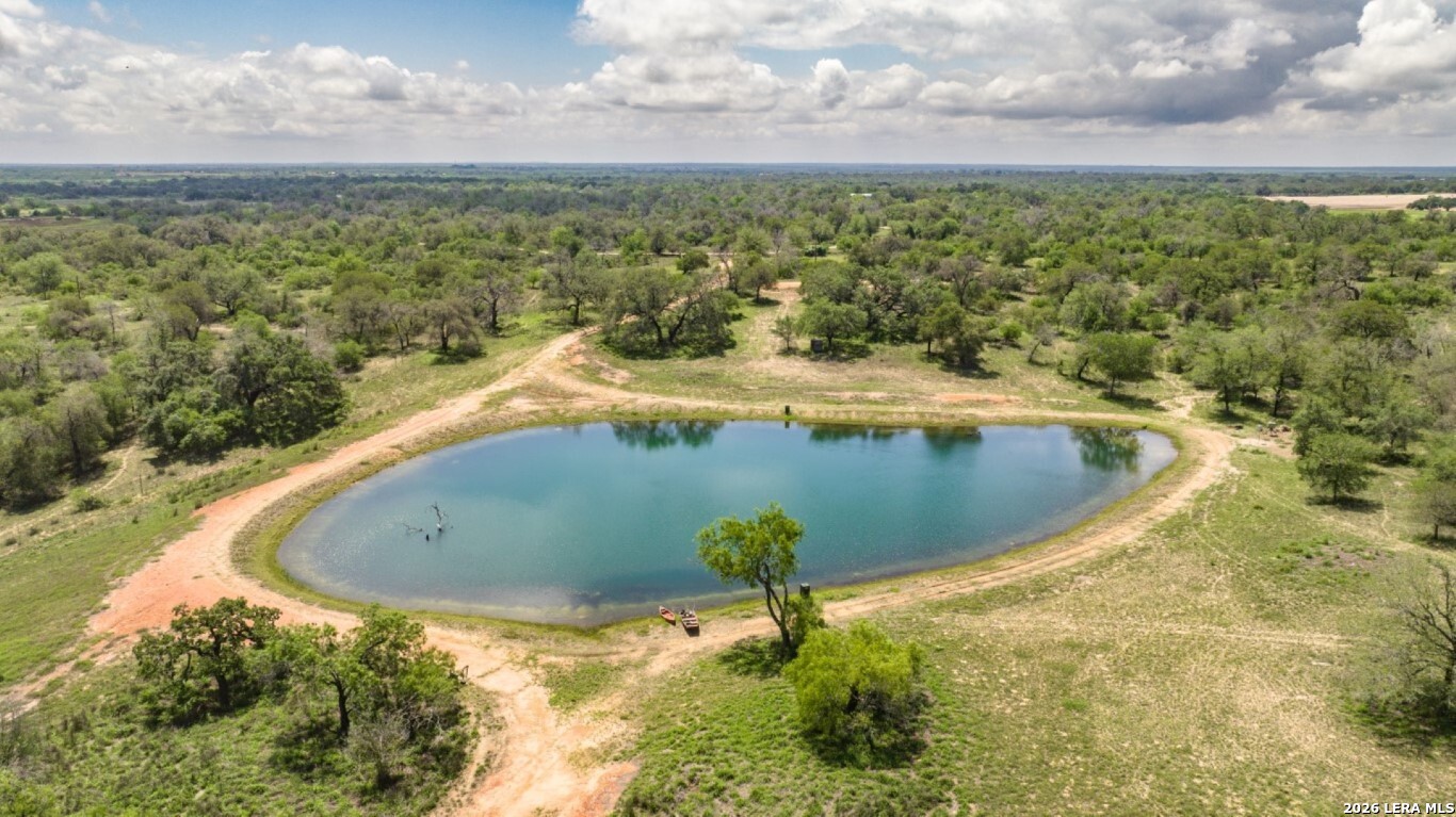 24 Sir David Lane Poteet TX 78065