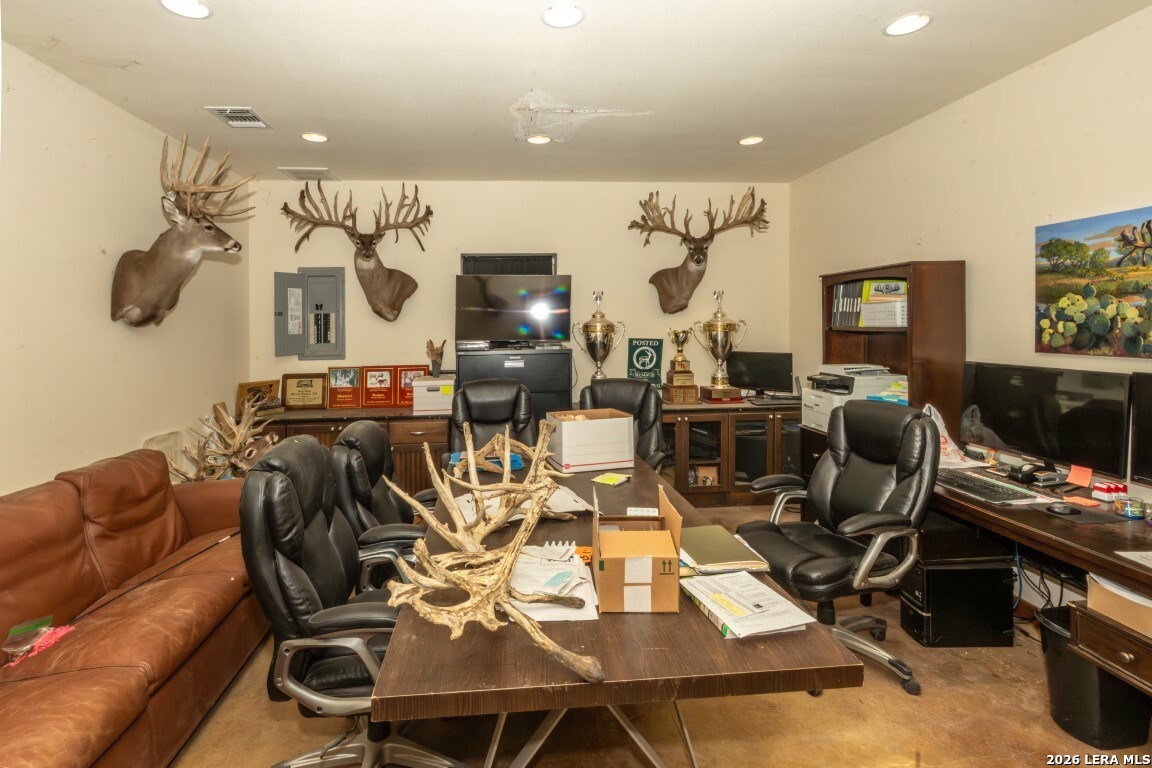 24 Sir David Lane Poteet TX 78065