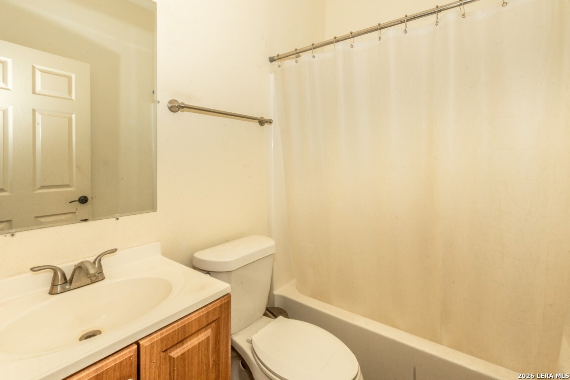 24 Sir David Lane Poteet TX 78065