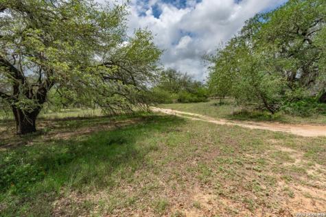 24 Sir David Lane Poteet TX 78065