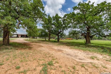 24 Sir David Lane Poteet TX 78065