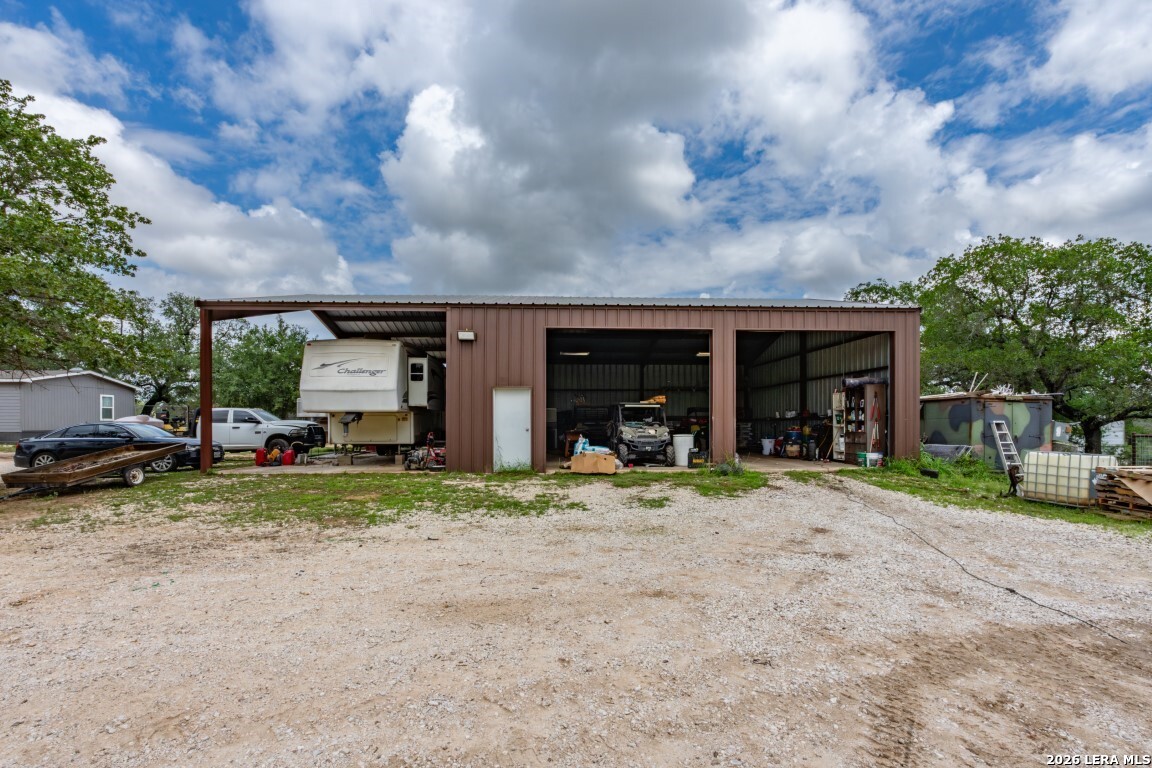 24 Sir David Lane Poteet TX 78065