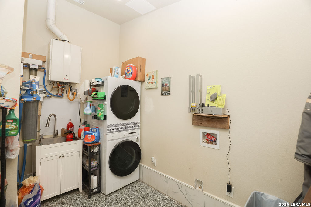 16658 N Us Highway 377 London TX 76854