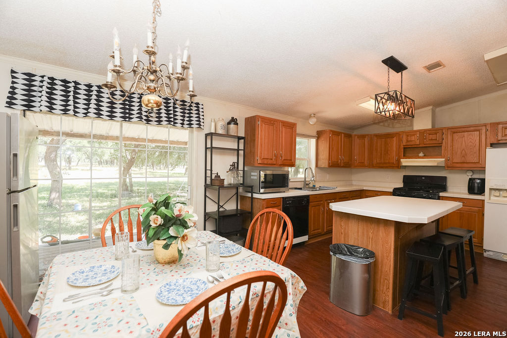 16658 N Us Highway 377 London TX 76854