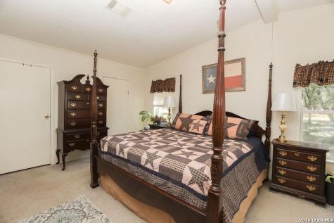 16658 N Us Highway 377 London TX 76854